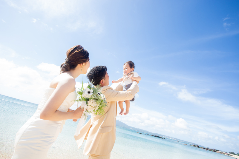 家族のはじまりに…時々、オリオンビール♪【OKINAWA Wedding Magazine】